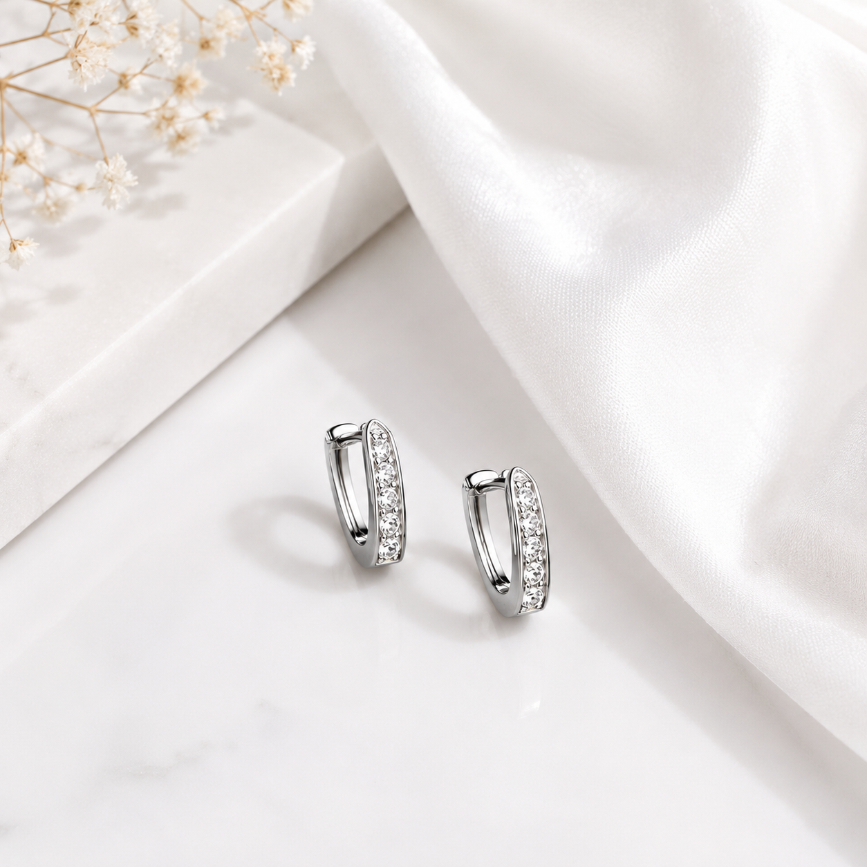 Luna Line Hoops